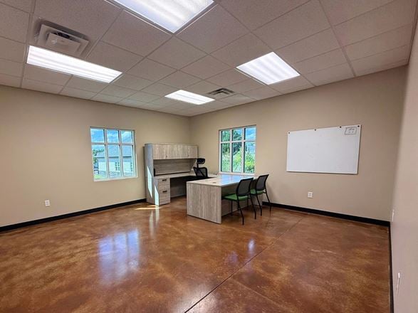 North Oconee Office Suite