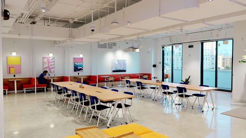 WeWork - Giralda Place
