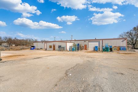 Industrial space for Rent at 1806 N Main Street  in Weatherford