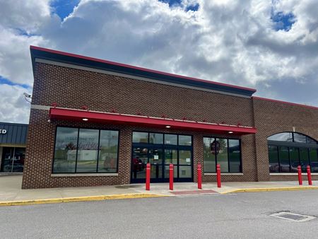 Retail space for Rent at 5659-5739 Broadview Rd in Parma