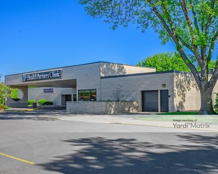 Office space for Rent at 15290 Pennock Lane in Apple Valley