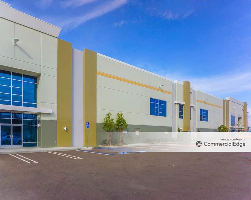 15850 Slover Avenue, Fontana, CA Industrial Building