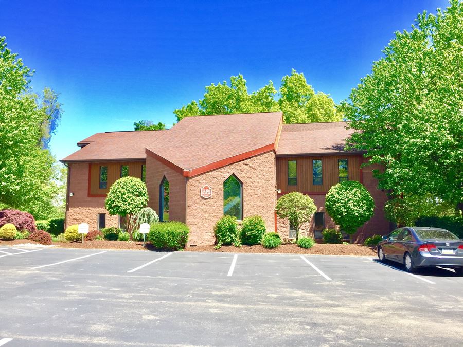 1150 Old Pond Rd Extension