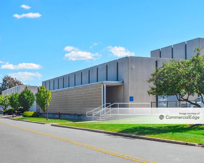 GM Tech Center - 7015 Edward Cole Blvd & 30745, 31057 & 31225 Louis Chevrolet Road