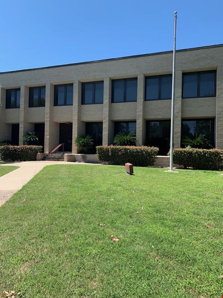 Photo of commercial space at 401 East Washington Avenue in Navasota
