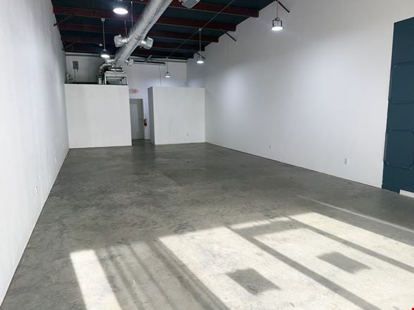 Retail Suites Fronting O'Neal Lane