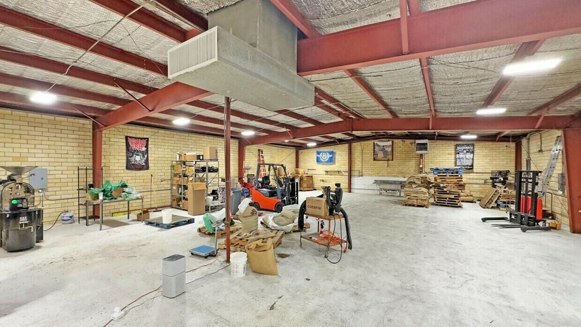 4740 sqft Industrial Space for Lease