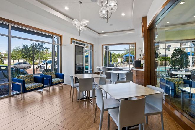 Apt CoWork - at The Marq Highland Park