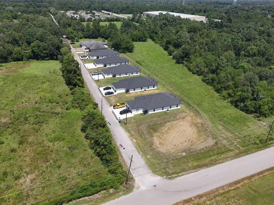 Class A 2 Multifamily in Orange, TX