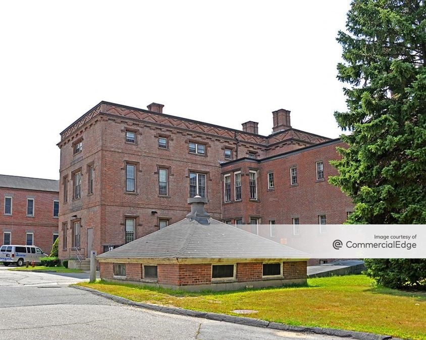 Butler Hospital - Center House