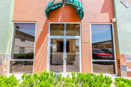 104 E Calton Rd