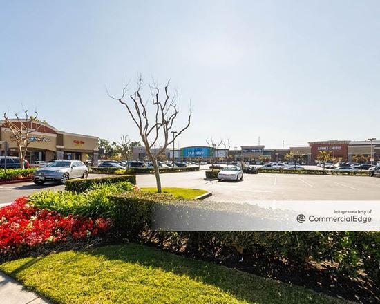 Manhattan Gateway Shopping Center
