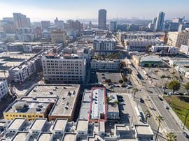129-131 W 5th St