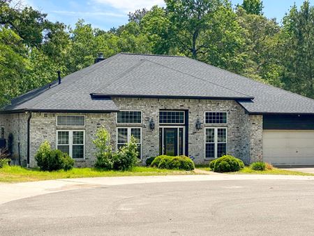 Commercial space for Rent at 14148 Horseshoe Bend Dr in Conroe