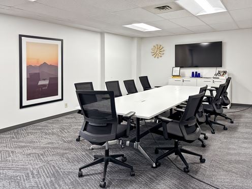 Regus - Irving - 320 Decker Drive