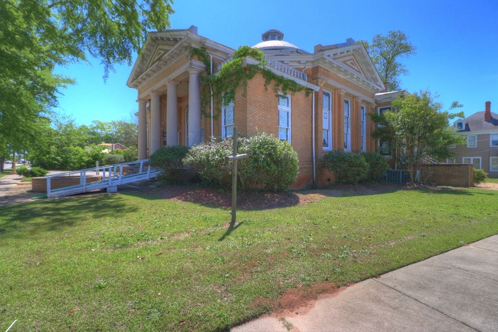 310 E 3rd Street, Jackson, GA 30233