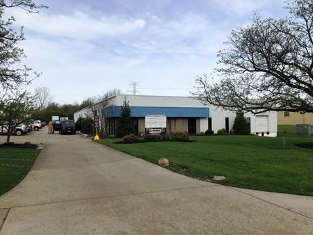 Commercial space for Rent at 7535 Easy Street in Mason