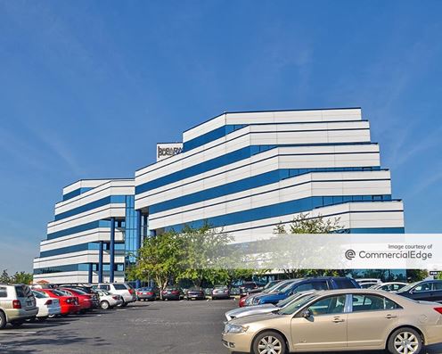 Broadway Corporate Center - Broadway Place West