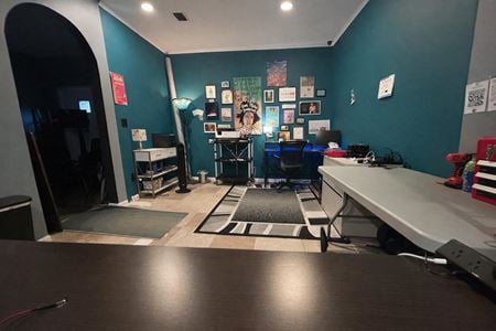 Retail space for Rent at 501 E Gadsden St in Pensacola