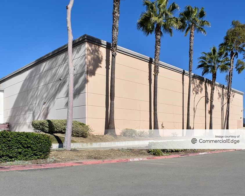 Marketplace at The Grove 6348 College Grove Way 6348 College Grove