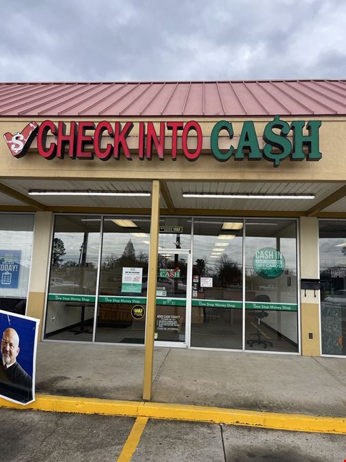 Grocery-Anchored Shopping Center in Heart of Plaquemine LA