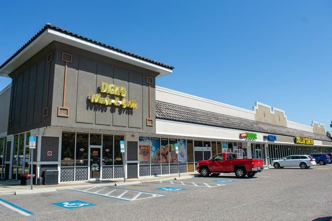 Shoppes of Moultrie Creek