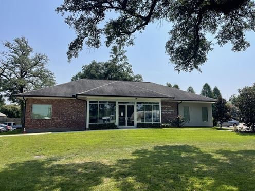 High End Medical Office on Airline Hwy.