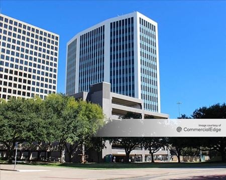 Office space for Rent at 2100 West Loop South in Houston