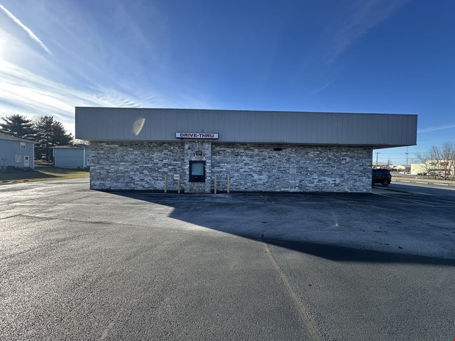 7130-7154 Missouri 14: ± 2,400 SF of Retail/Office Space For Lease