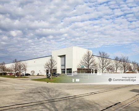 Industrial space for Rent at 365 Crossing Road in Bolingbrook