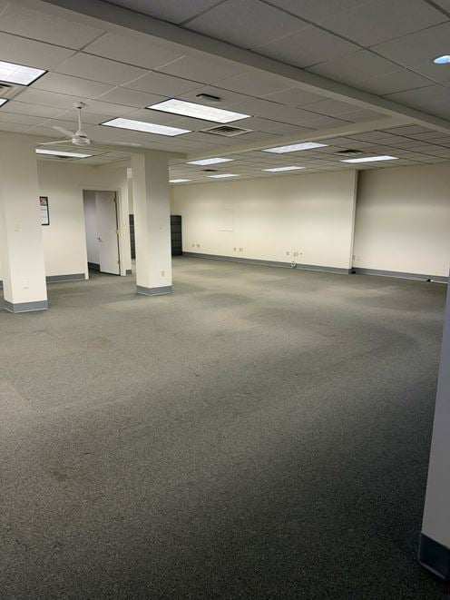 850 Ridge Ave