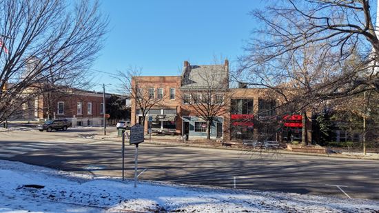 203 E Franklin St