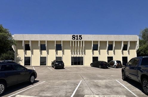 815 Trailwood Dr | Office
