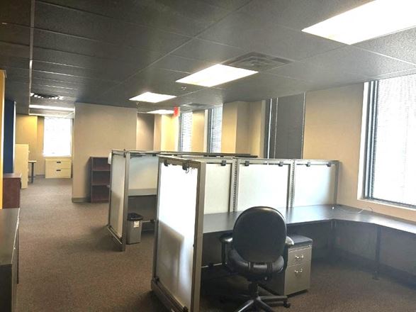 20 E 5th St - Thompson Building - Office