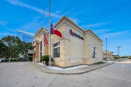1520 W Sam Houston Pkwy S
