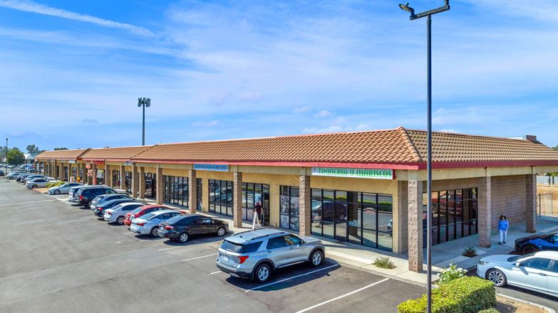 Shopping Center Availabilities: Retail Shop Space w/ TI’s