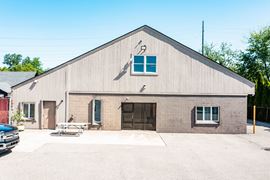 22425 Van Horn