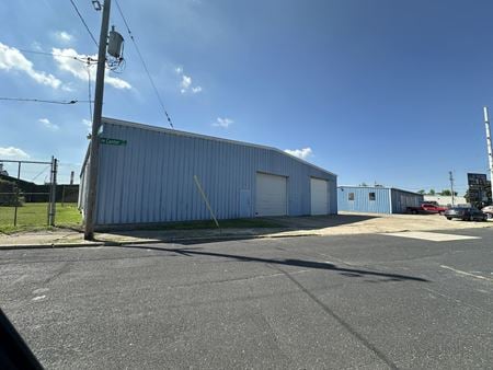 Industrial space for Rent at 208 SW Center St in Peoria