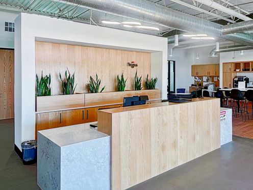 Regus - Lyndon B Johnson Freeway