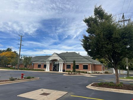 Office space for Rent at 415 E Maple Rd in Troy