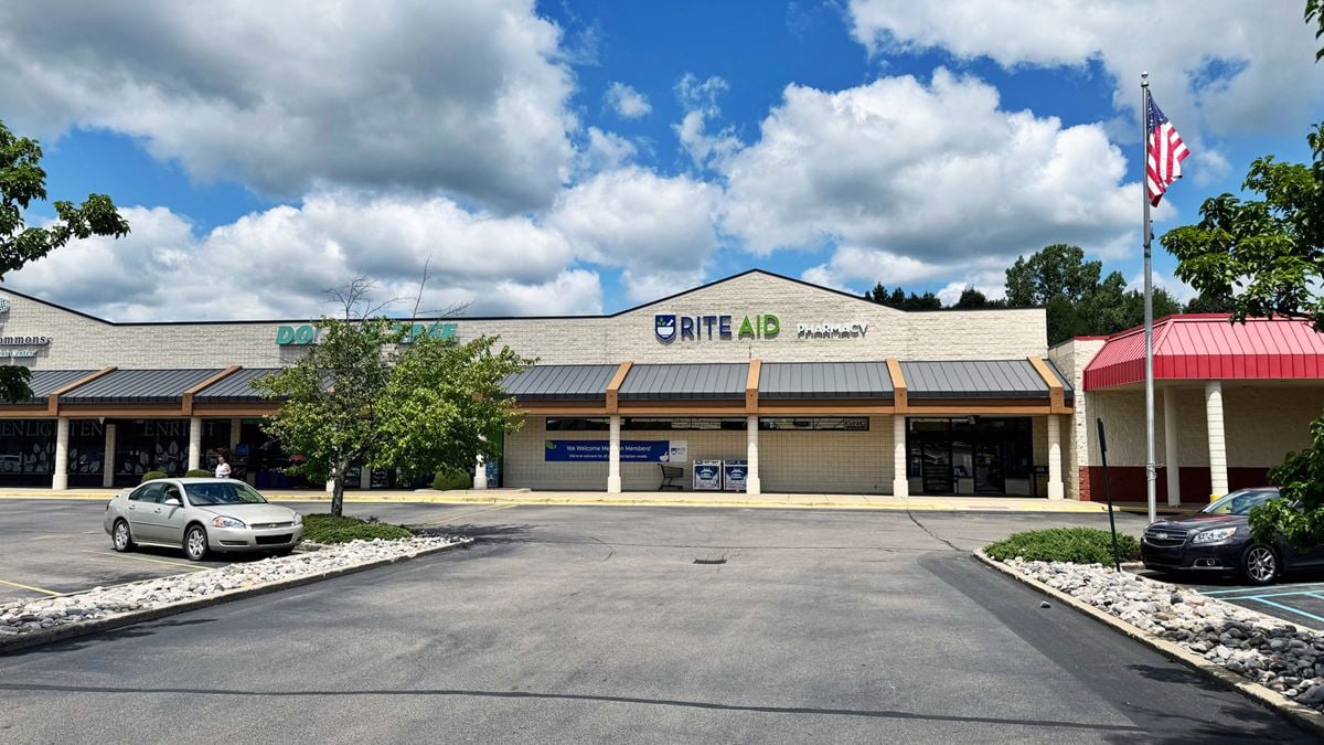 IN-LINE RETAIL SPACE FOR LEASE - MARSHALL PLAZA