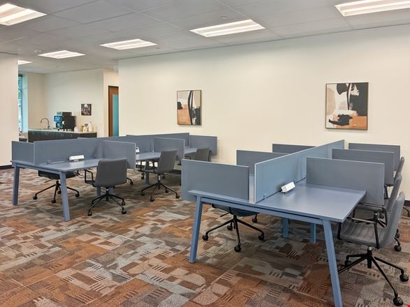 Regus - Hoffman Estates - Prairie Stone Pkwy