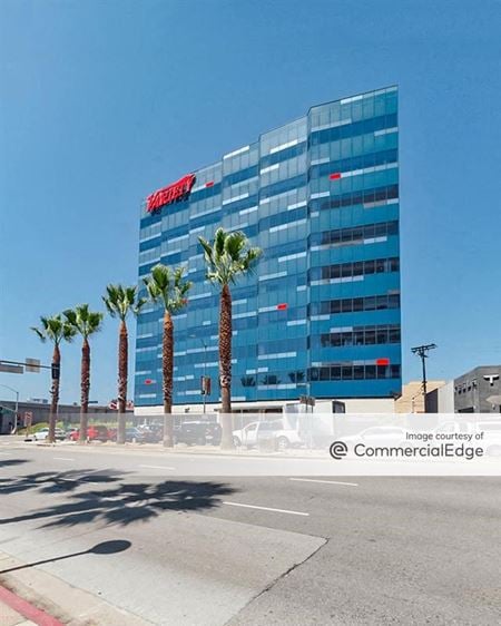 Office space for Rent at 11175 Santa Monica Blvd in Los Angeles