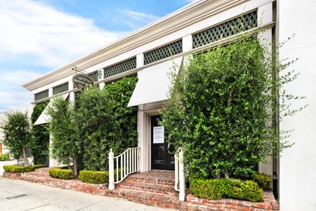 Retail space for Rent at 8731 Melrose Ave in West Hollywood