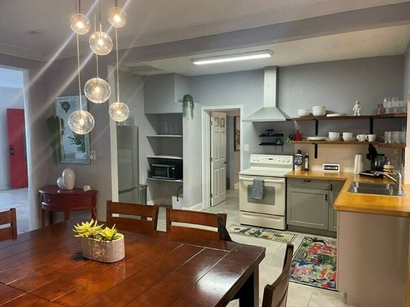 St Petersburg - Mixed Use - Retail & Residential