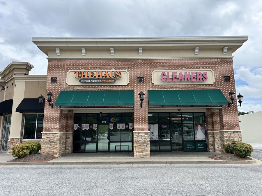 Royal Lakes Marketplace