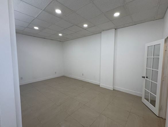 100 Hialeah Dr