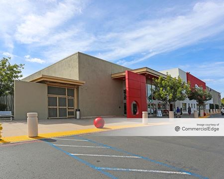 Retail space for Rent at 1751 University Drive in Vista