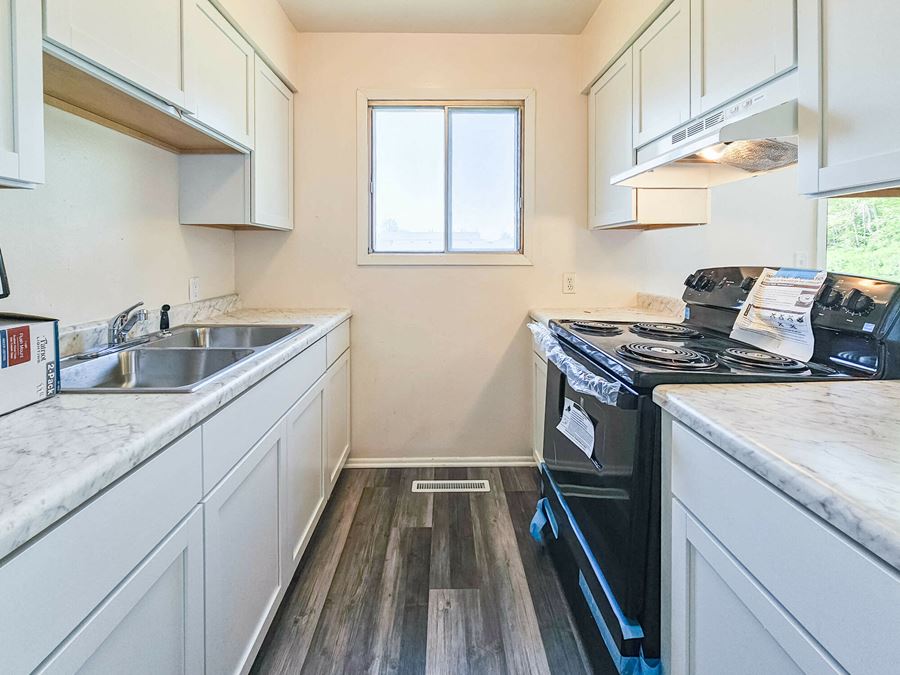 Hillside Village Apartments