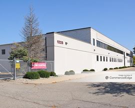 1225 E West Maple Road